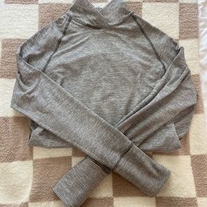 Lululemon Long Sleeve Top, Size 6